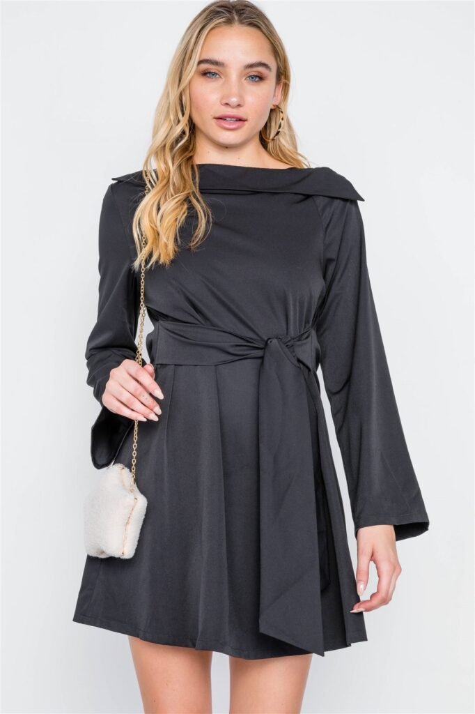 straight neck solid front tie dress