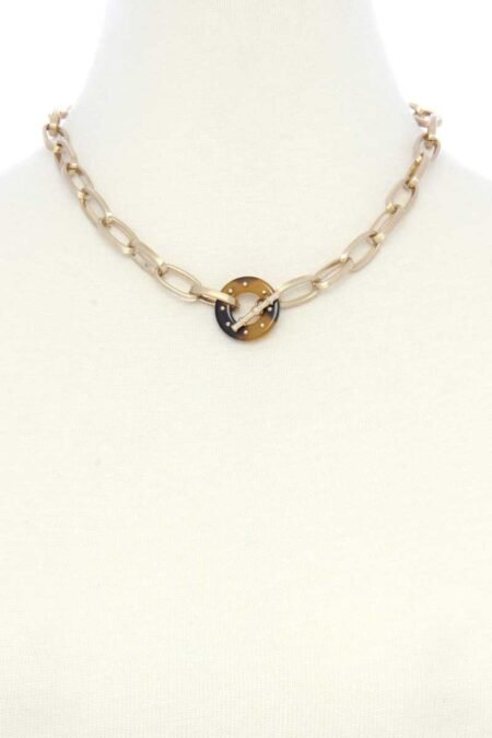 acetate ring oval link toggle clasp necklace