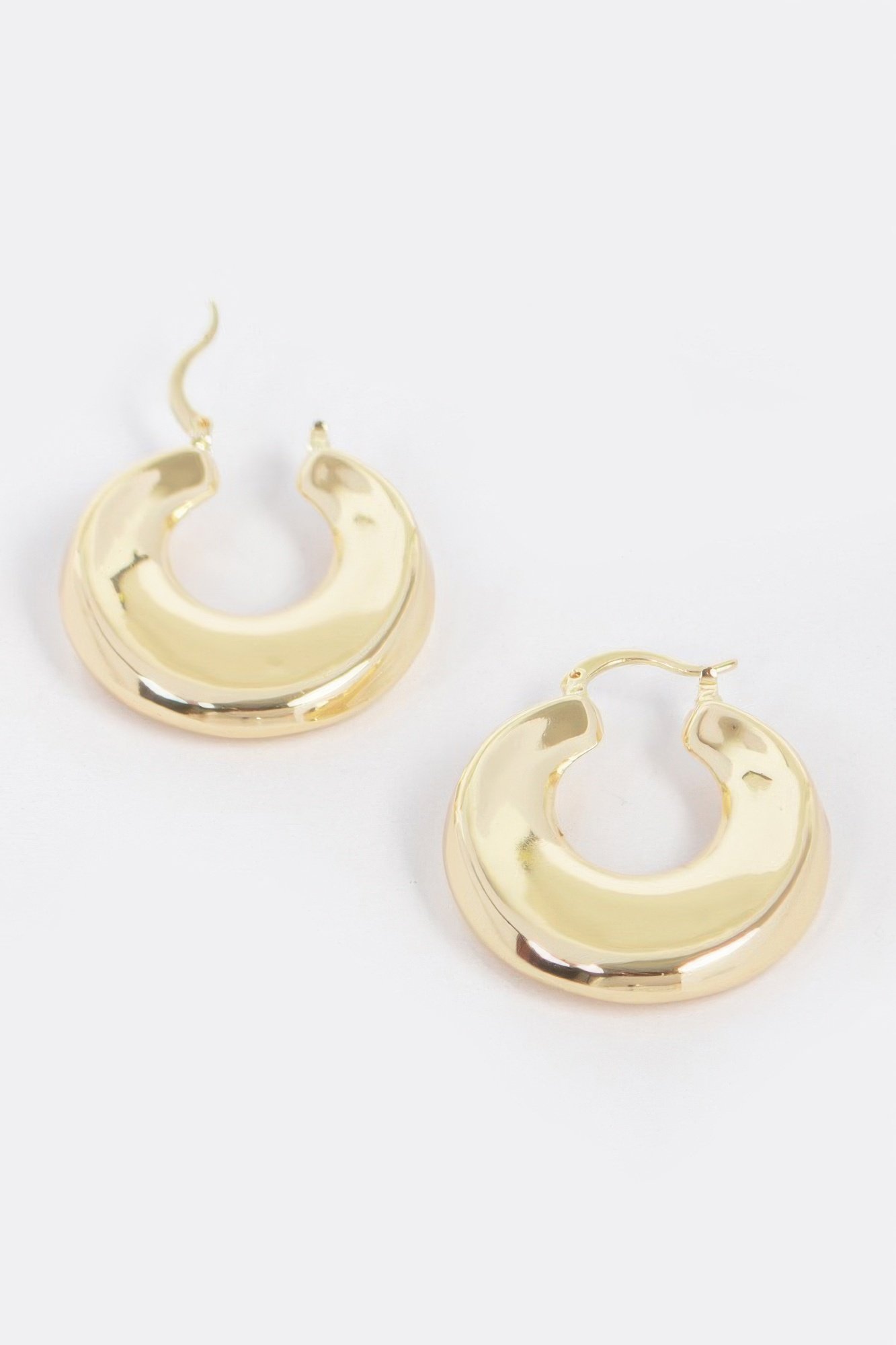 vintage gold dip metal earring
