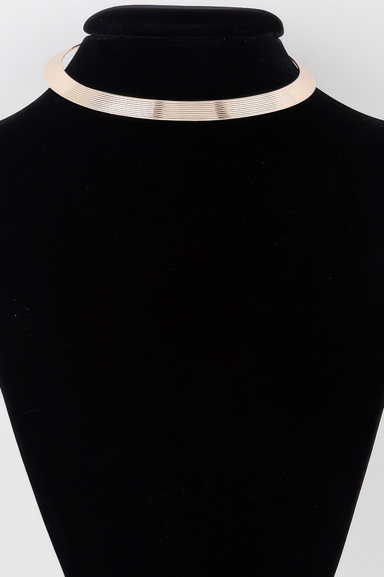 shiny modern choker necklace
