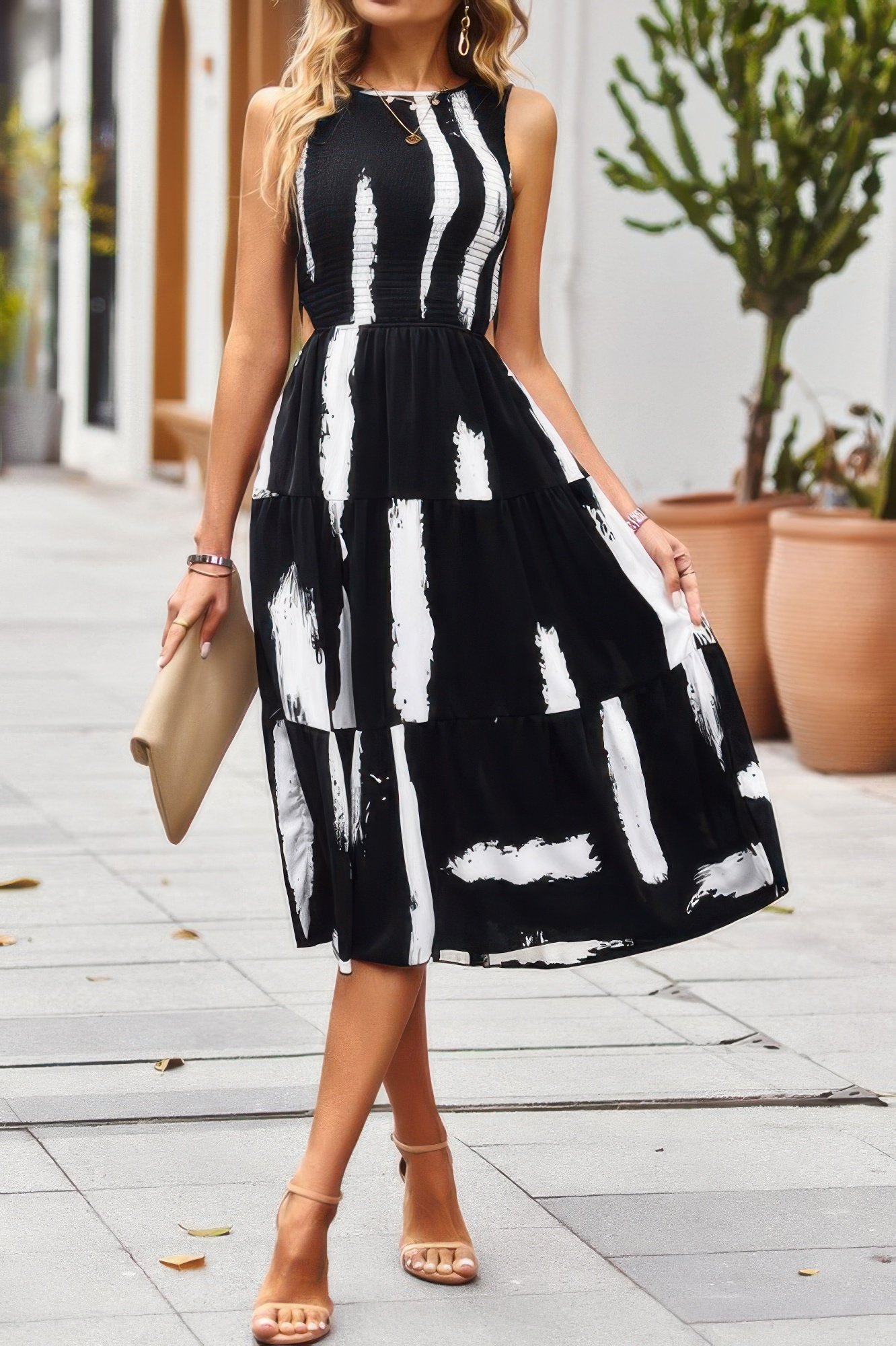 cut out ruched fit sleeveless ruffle dress