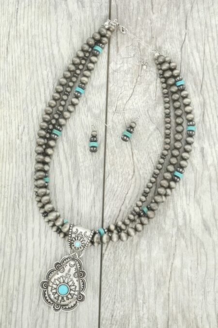 Western Floral Turquoise Pendant Necklace Set